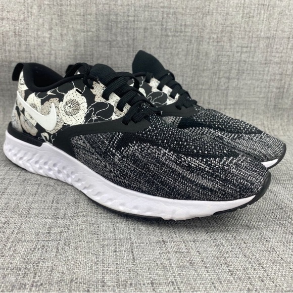 Nike Odyssey React 2 Flyknit FLR Running Shoes Womens 8 Black Floral Trainers - Picture 1 of 4